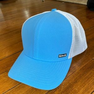 Hurley trucker style hat